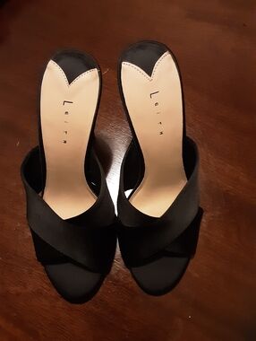 Leith Black Cross-Band Slide Sandals Size 7